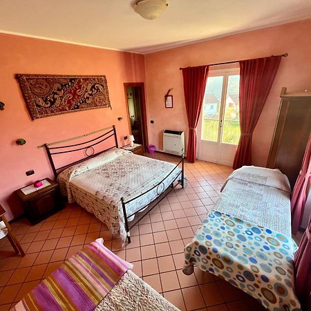 Hotel La Casa Rosa Borghetto di Vara Exterior foto