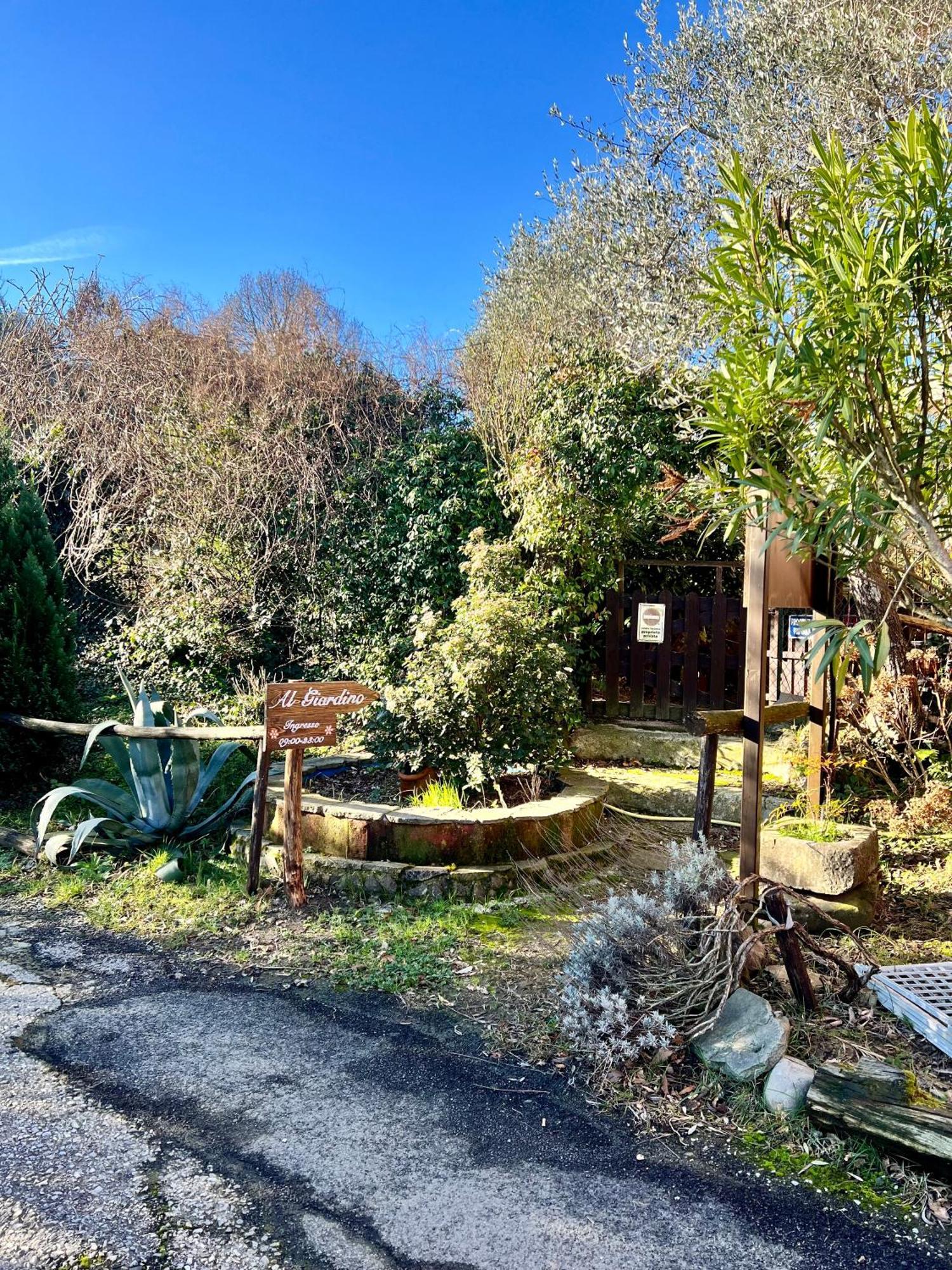 Hotel La Casa Rosa Borghetto di Vara Exterior foto