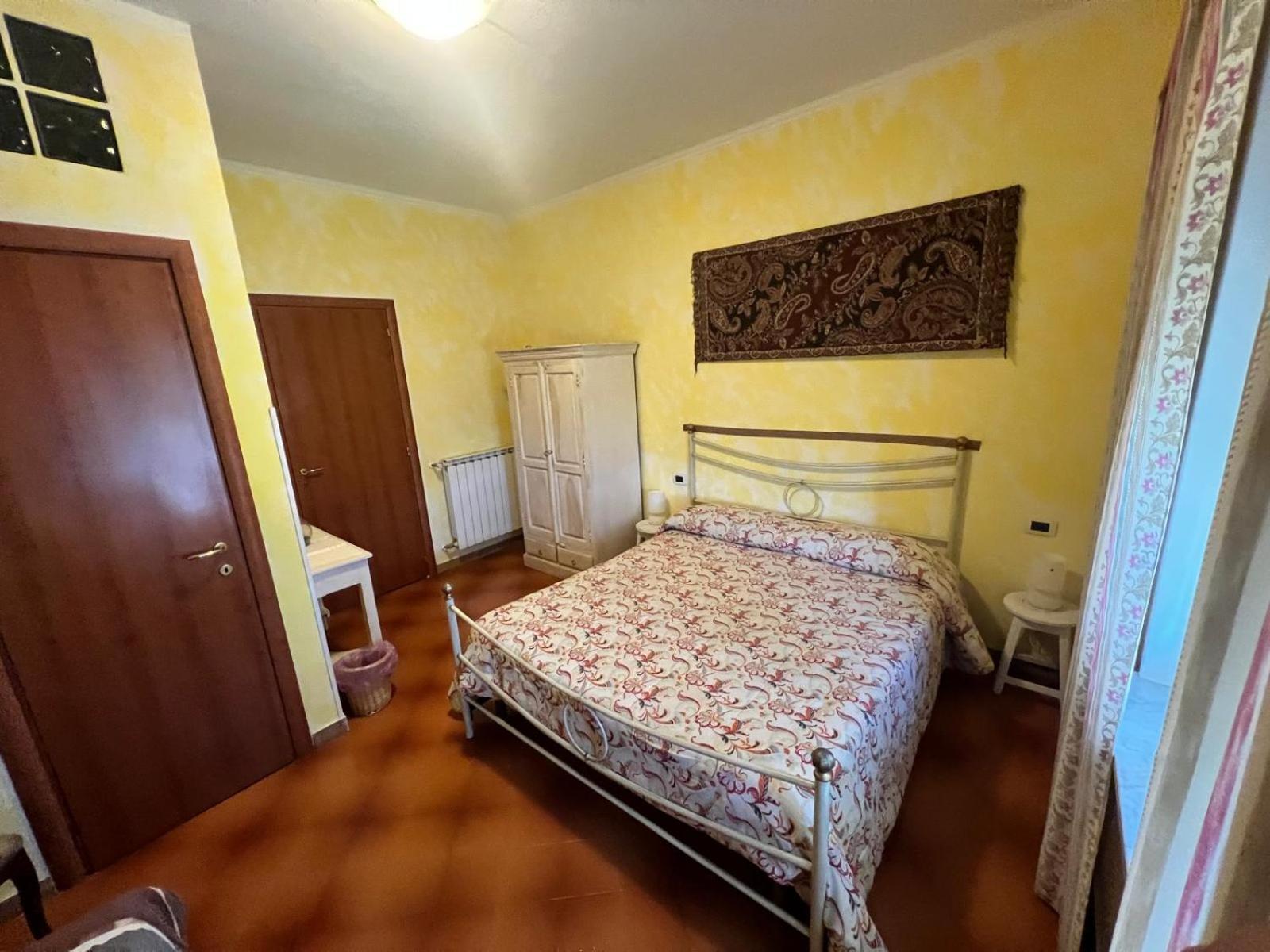 Hotel La Casa Rosa Borghetto di Vara Exterior foto